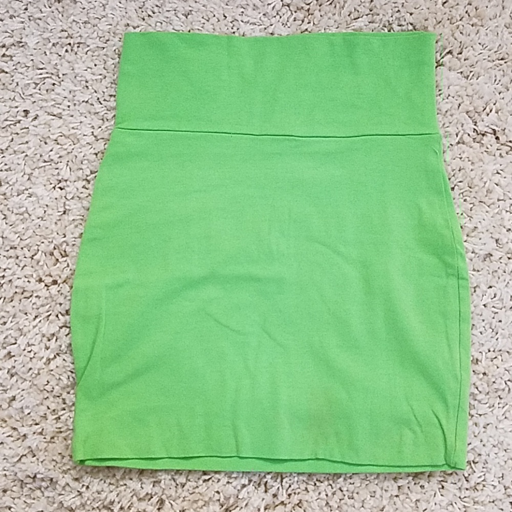 Lily White Stretch Mini Skirt